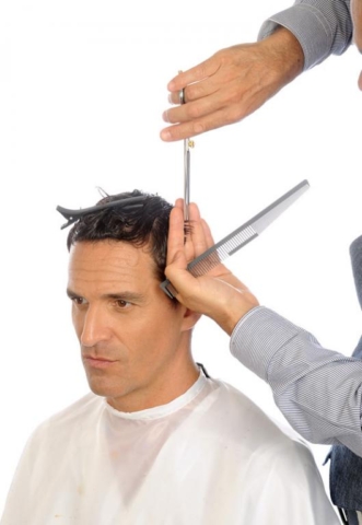 Corto ambos laterales. Tecnica de corte con maquina sobre peine Preciscut