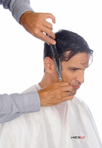 Corto patillas con el peine Preciscut small sección 2 (de 4mm). Tecnica de corte con maquina sobre peine Preciscut